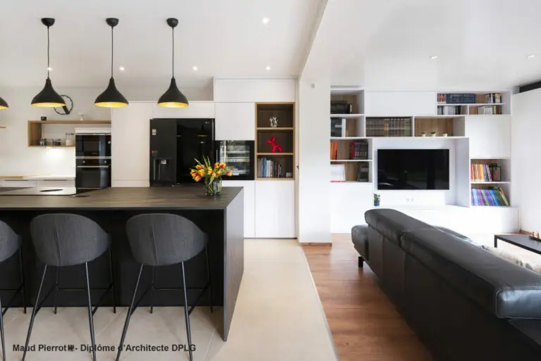 cuisine et bibliotheque dessin prolonge sur le mur