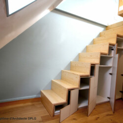meuble sous escalier sur mesure et mezzanine chambre d'enfant Maud Pierrot Architecte intérieur meuble sous escalier sur mesure et mezzanine chambre d'enfant Maud Pierrot Architecte intérieur
