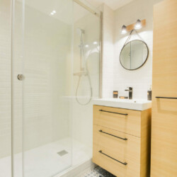Aménagement et décoration d'un appartement pour de la colocation meublé - salle d'eau Aménagement et décoration d'un appartement pour de la colocation meublé - salle d'eau