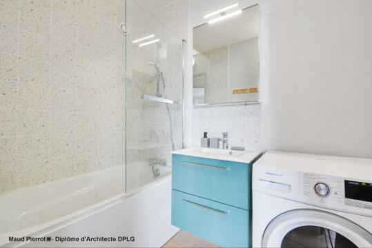 Aménagement et décoration d'un appartement pour de la location meublé longue durée salle d'eau Aménagement et décoration d'un appartement pour de la location meublé longue durée salle d'eau