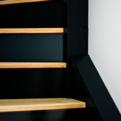 Aménagement et décoration d'une maison détail de l'escalier Aménagement et décoration d'une maison détail de l'escalier